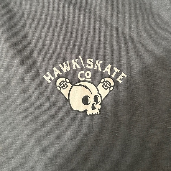 • Hawk Skate Skull Graphic Blue T-Shirt | Men’s Large | NWT • - Picture 2 of 5